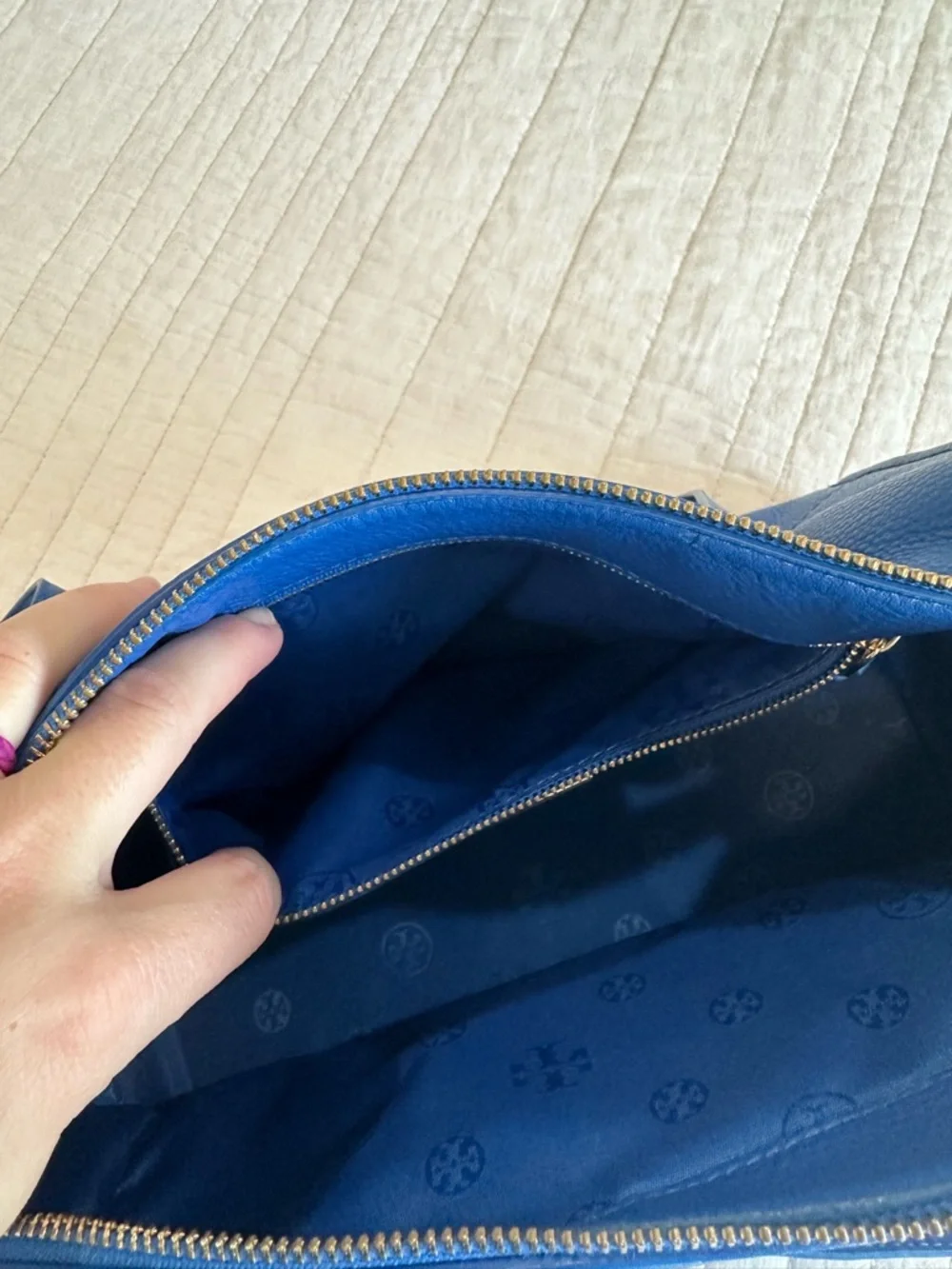 Tory Burch Electric Blue Pebbled Leather Crossbody Satchel - Picture 6 of 12